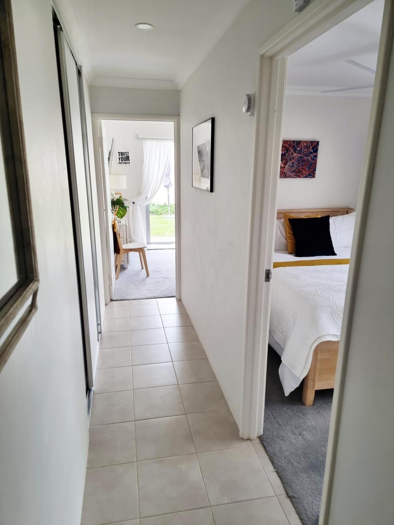 Queen Bed Apartment- No Sharing, Your Very Own Space Quinns Rocks المظهر الخارجي الصورة